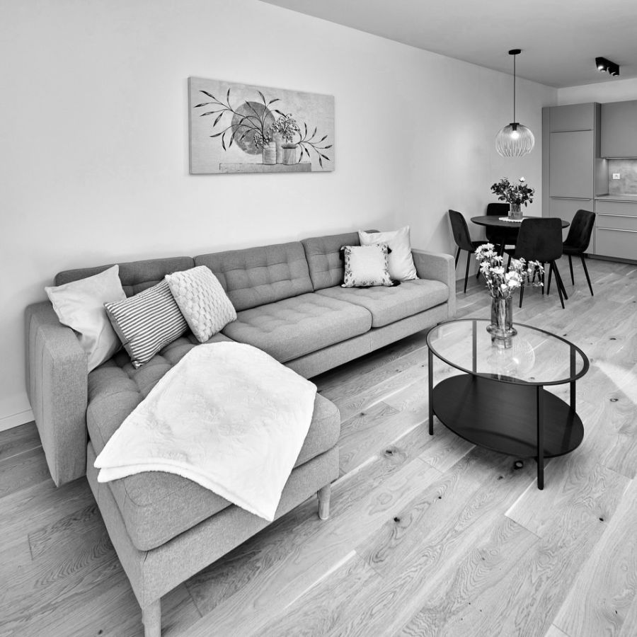 Úvod 34 Nádherný byt v zwirn
client | @neibrs. Sk @stankavaclavova
#realestatephotography #bratislava #zwirn
